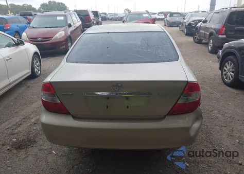 2004 Toyota Camry Le z USA, uszkodzony, nr VIN 4T1BE32K54U324257
